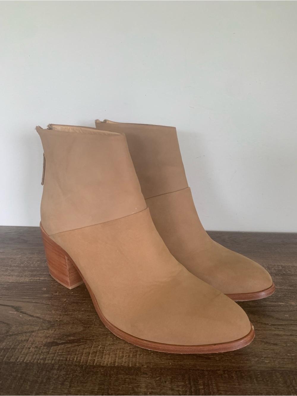 Nisolo Dari Block Heel Ankle Boot Back Zip Women's Almond Size US 10 Wheat Tan